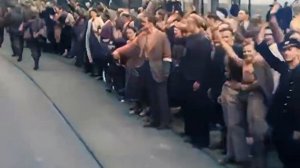 Просто немецкая кинохроника оккупации Львова и Риги в июне 1941.