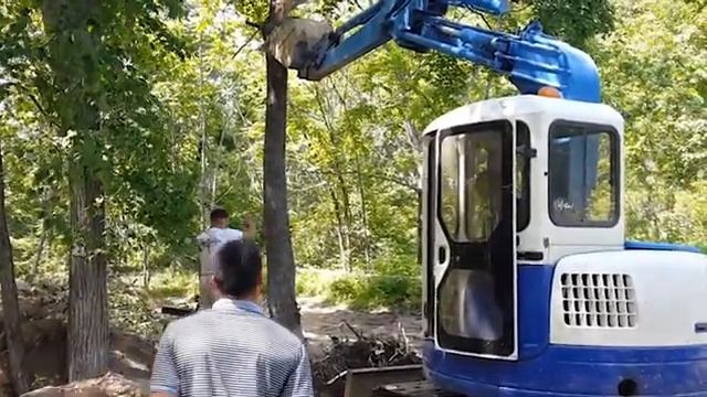 3. Рушим первое дерево экскаватором часть 2 смотреть онлайн