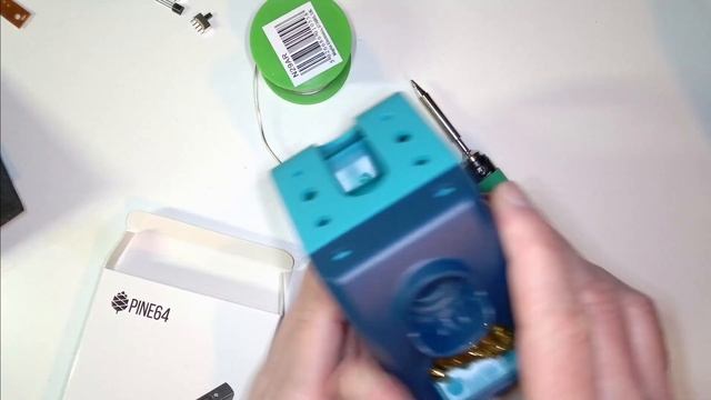 PINECIL - How good is it? Soldering Iron Showdown - Ep1 смотреть онлайн