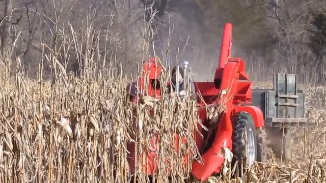Ford 2 Row Corn Picker Sheller