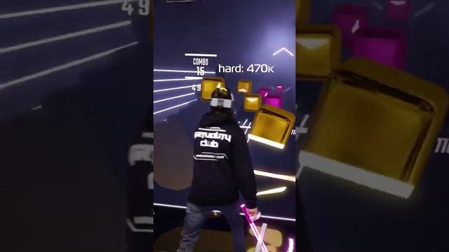 Сколько калорий тратится при игре в BeatSaber? #shorts смотреть онлайн