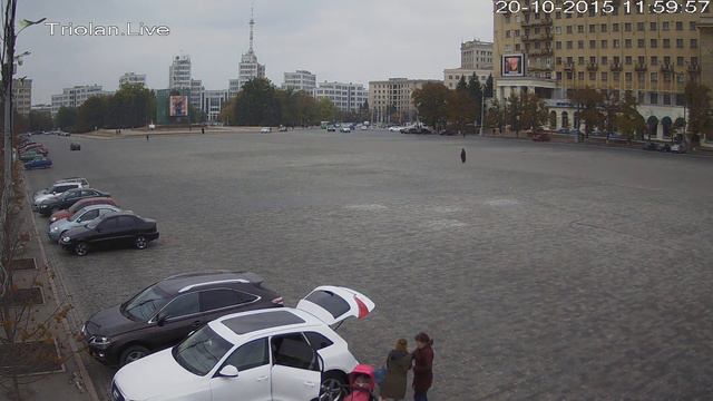 Triolan.Live - Харьков, площадь Свободы (20-10-2015) смотреть онлайн