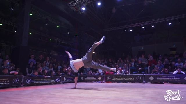 Bumblebee (Outstanding) vs Plastmass (Predatorz) ★ 1/2 Break Rumble Saint-Petersburg 2021 смотреть онлайн