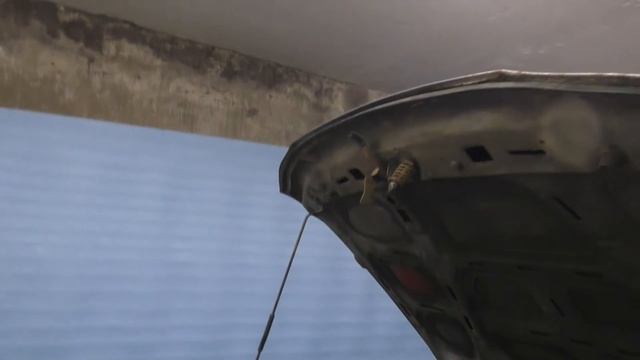 Замена замка капота и штока на Дэу Нексии (Daewoo Nexia)