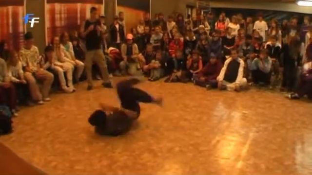 Андрей sponge vs Lil Nik / Hip-Hop настройка 2008 смотреть онлайн