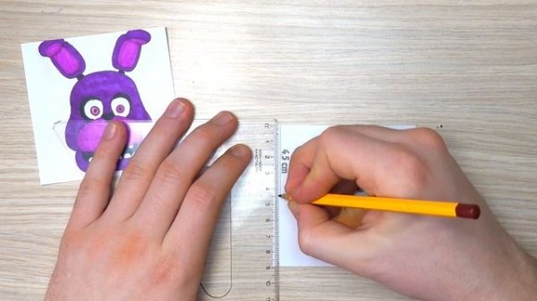 9 FUNNY AND COOL FNAF CRAFTS FROM SIMPLE THINGS
