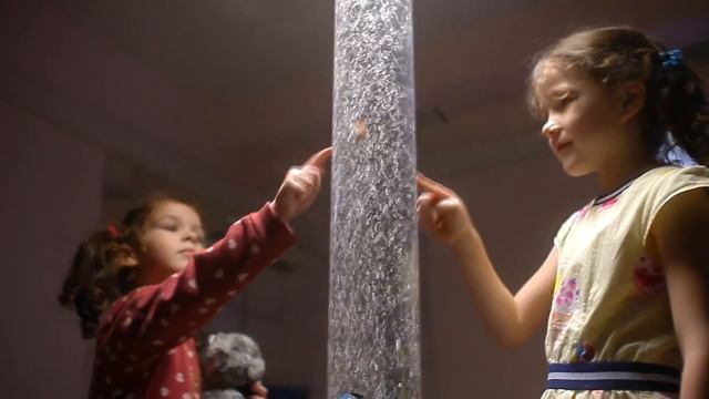 Волшебная сенсорная комната в детском саду. Проекция на стены и потолок [POGUMAX] смотреть онлайн