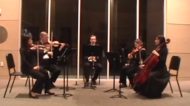 Mozart Clarinet Quintet - 3rd Movement - Menuetto & Trio смотреть онлайн