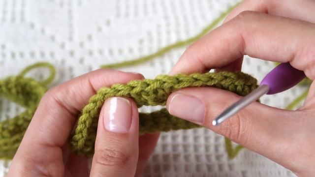 ЛАЙФХАК. НЕВИДИМОЕ СОЕДИНЕНИЕ ПОСЛЕДНЕГО РЯДА ПРИ ВЯЗАНИИ КРЮЧКОМ. Уроки вязания || НАЧНИ ВЯЗАТЬ! смотреть онлайн