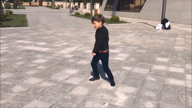 Ребенок Танцует Очень Красиво 2018 Новая Чеченская Четкая Лезгинка Assa Group ALISHKA ELCHIN