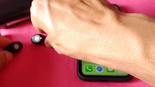 How to pair F9 bluetooth wireless with Iphone XR phone смотреть онлайн