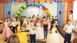Флешмоб «Мы маленькие звезды» .Выпускной»