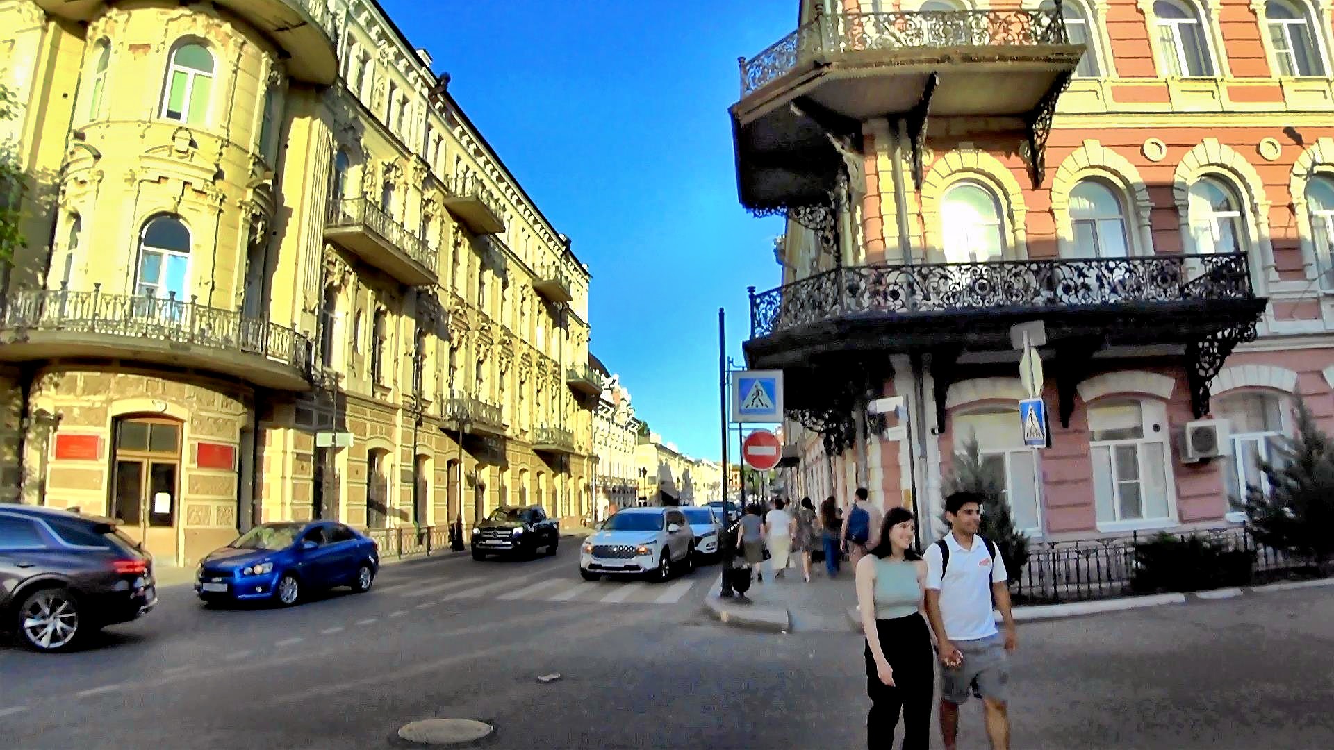 НИКОЛЬСКАЯ улица в Астрахани с XIX века стала главной для туристов смотреть онлайн