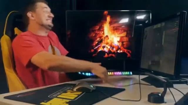 Моя реакция когда мой Майнкрафт с модами вылетает (имевиду Java Edition) смотреть онлайн
