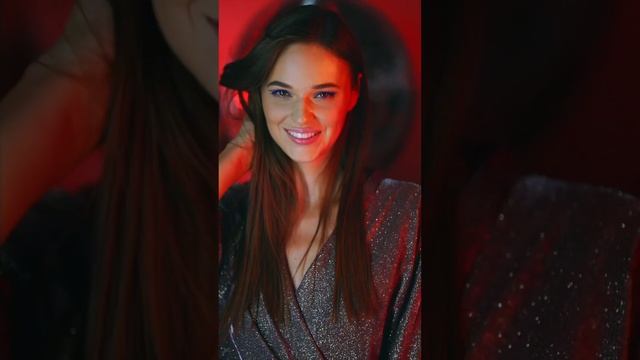 Объемная цветная тушь Bad Doll смотреть онлайн