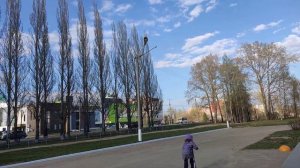 советские уличные фонари на пару со светодиодами.