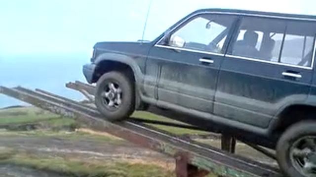 4x4 Isuzu Trooper At North Yorkshire 4x4 Centre On The Seesaw