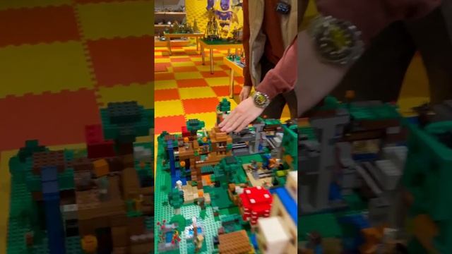 КАК ЗАКРЫТЬ ДЕРЕВНЮ ЛАМ? #lego  #minecraft