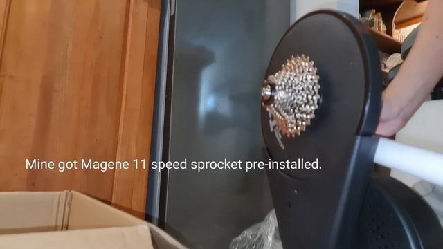 UNBOXING | Magene T200 direct drive smart bike trainer смотреть онлайн