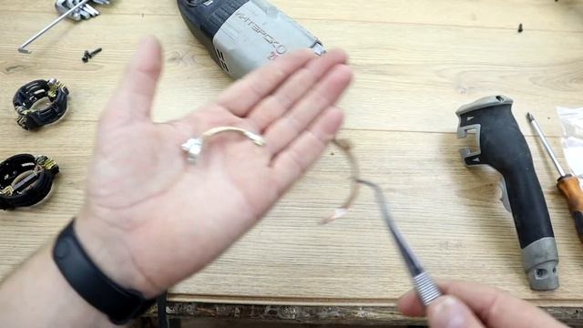 Ремонт перфоратора Интерскол (FELISATTI) П-26/800ЭР смотреть онлайн