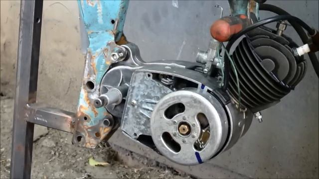 Запуск моторов Ш50 и Ява Стадион S 11 с размагниченными маховиками смотреть онлайн