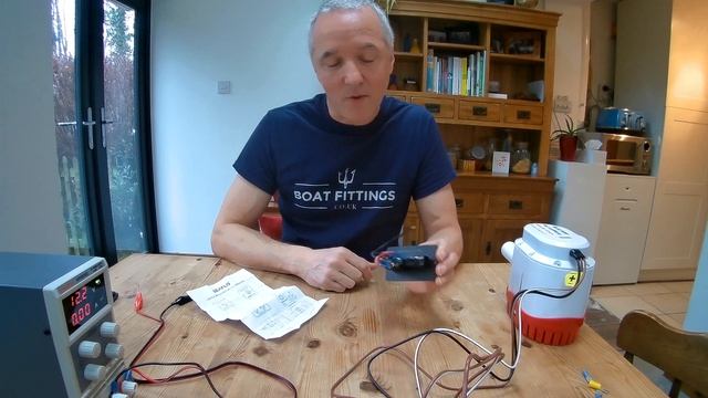 How do you wire a bilge pump? We wire up manual and automatic bilge pumps step by step. смотреть онлайн