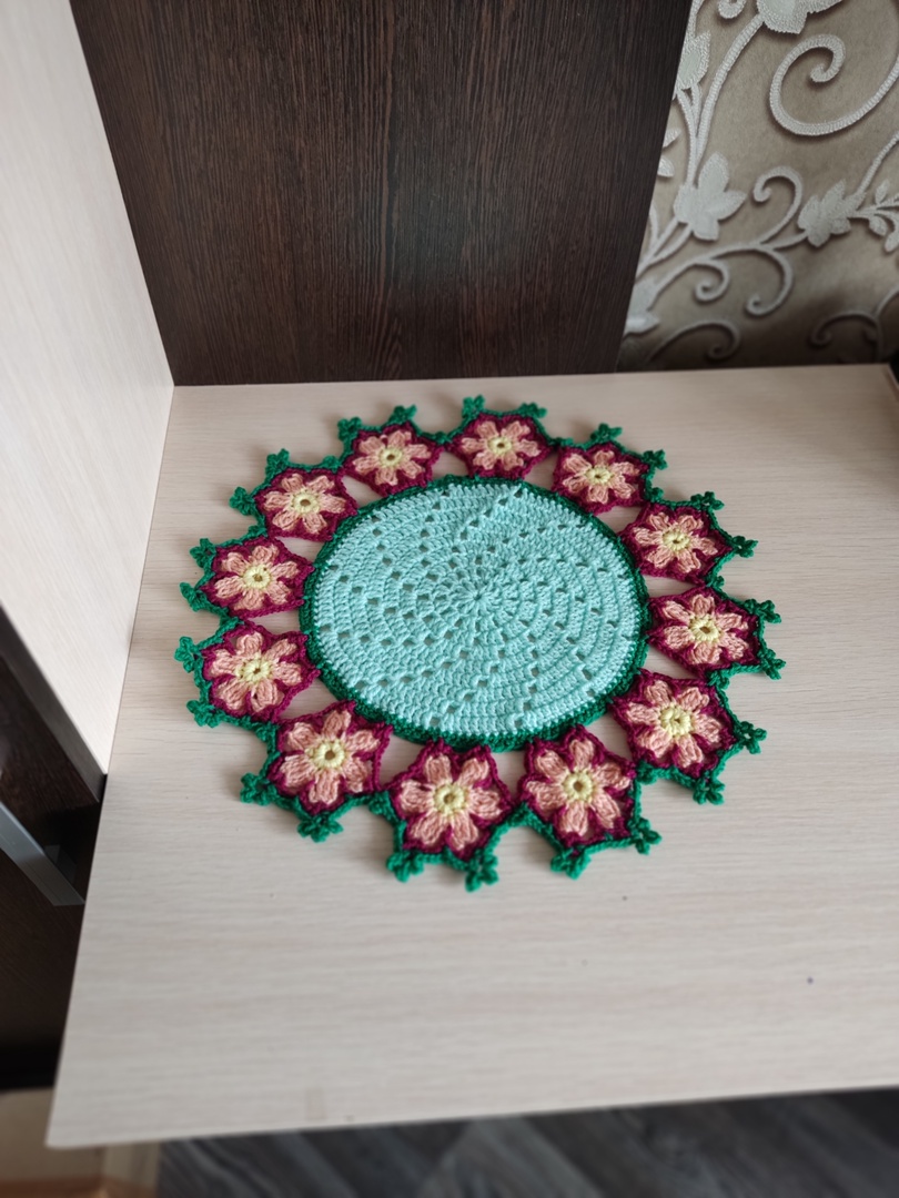 Салфетка "Апрелия"/крючком/ смотреть онлайн