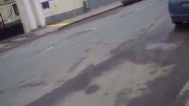 #Новая Басманная старом видео. От дома Мальцева «модерн» до дома с мезонином Перовых. Троллейбус 24 смотреть онлайн