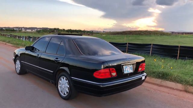 1998 Mercedes-Benz E320 lowest mileage and possibly cheapest in USA