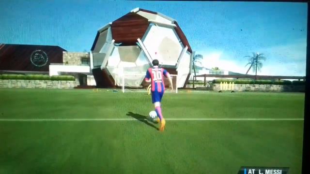 Comment faire des gestes techniques sur FIFA 15 ps vita смотреть онлайн