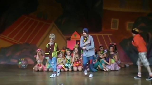 Детский мюзик-холл.Амазонки. смотреть онлайн