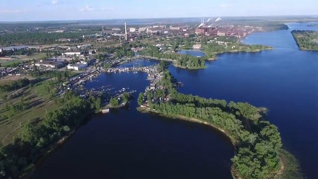 Прекрасные виды г. Комсомольска и конечно реки ДНЕПР! смотреть онлайн