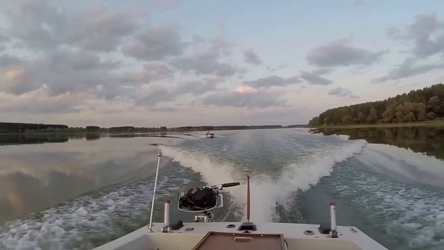 Лодка МКМ + Suzuki 15 мореходность смотреть онлайн