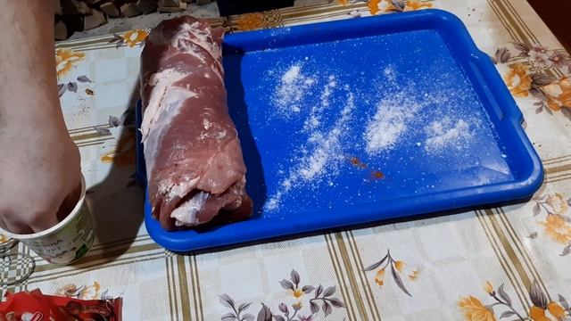 Рулет из бекона три часа на вертеле и мясо просто тает во рту. смотреть онлайн