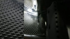 Шум в барабане стиральной машины.