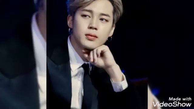 Gif реакция чимина, когда ты упала на него 😍 смотреть онлайн