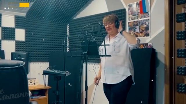 БЕЛЫЕ ТЮЛЬПАНЫ ♫♬ _ SEVENROSE feat. АЛЕНА РОСС смотреть онлайн