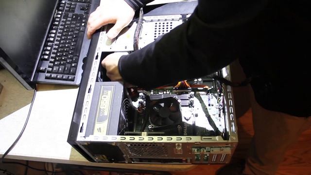 Dell XPS 8700 Feature overview, teardown and upgrade guide смотреть онлайн
