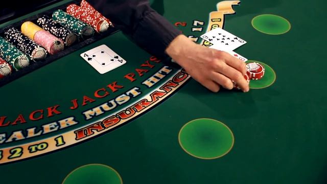 How to Play Blackjack by a Las Vegas Dealer смотреть онлайн