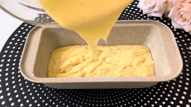 Senza olio! Ricetta in 5 minuti! Con 2 uova farai questa deliziosa e semplice TORTA tutti i giorni. смотреть онлайн