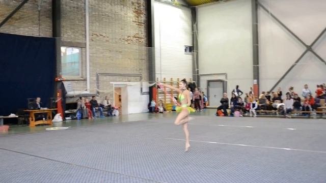 Вика скакалка Золотая осень смотреть онлайн