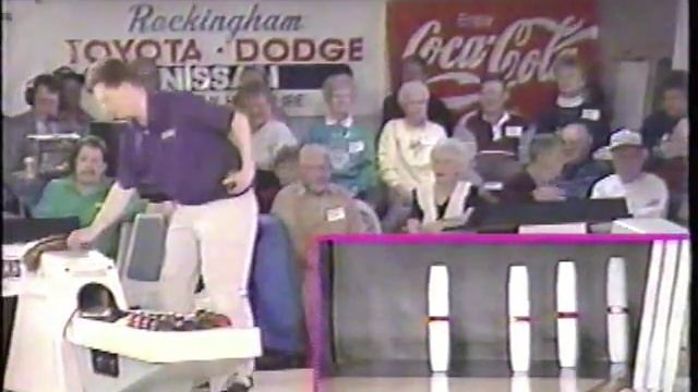 Candlepin Stars & Strikes - Tim Lipke vs. Bruno Defeo смотреть онлайн