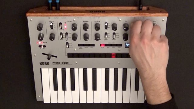 Korg monologue - Factory Presets Demo (no talking) смотреть онлайн