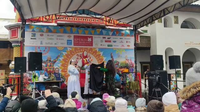 Веселые гуляния на Масленицу в Суздале 2023 смотреть онлайн