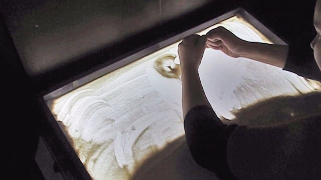 Как рисовать на песке. Одуванчик. смотреть онлайн