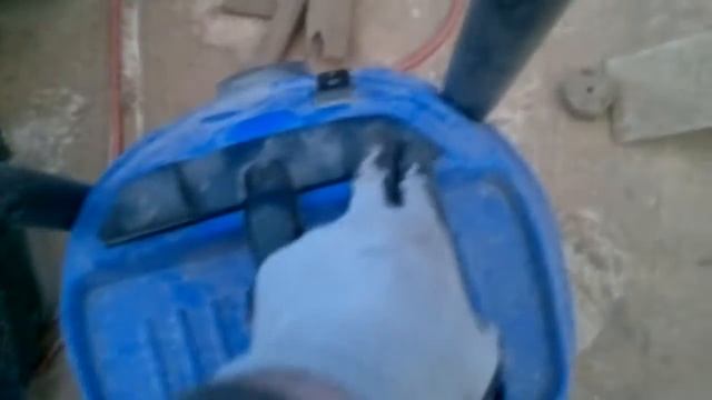 Бюджетный строительный пылесос Nilfisk Multi 20 смотреть онлайн