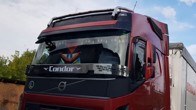 LED Труби на бічні спойлери для Volvo FH16 (2012+).15308 смотреть онлайн