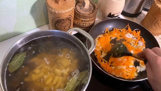 Тушеный глухарь. Рецепт приготовления глухаря. Грибной суп из маслят. Дикая кухня смотреть онлайн