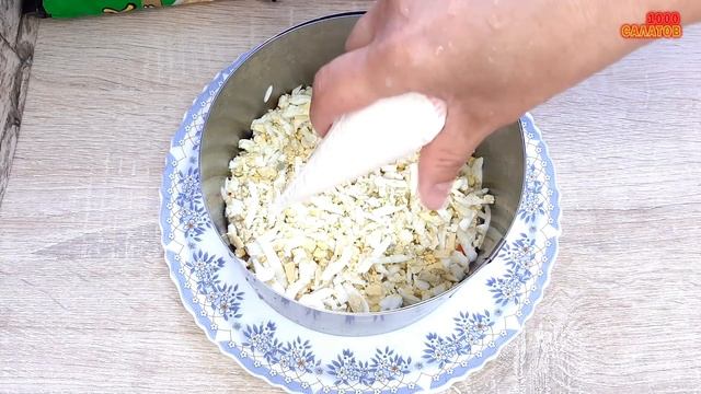 Слоенный салат из Роллтон или Доширак #11 смотреть онлайн