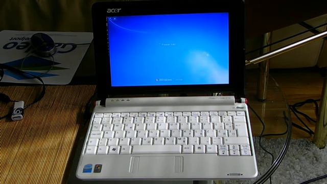 Windows 7 on Acer Aspire One смотреть онлайн